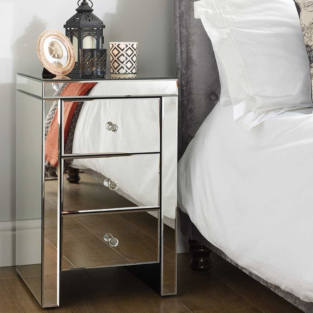 Bedside Table - BIRLEA 3 Drawer Nightstand Mirro Red 40cm