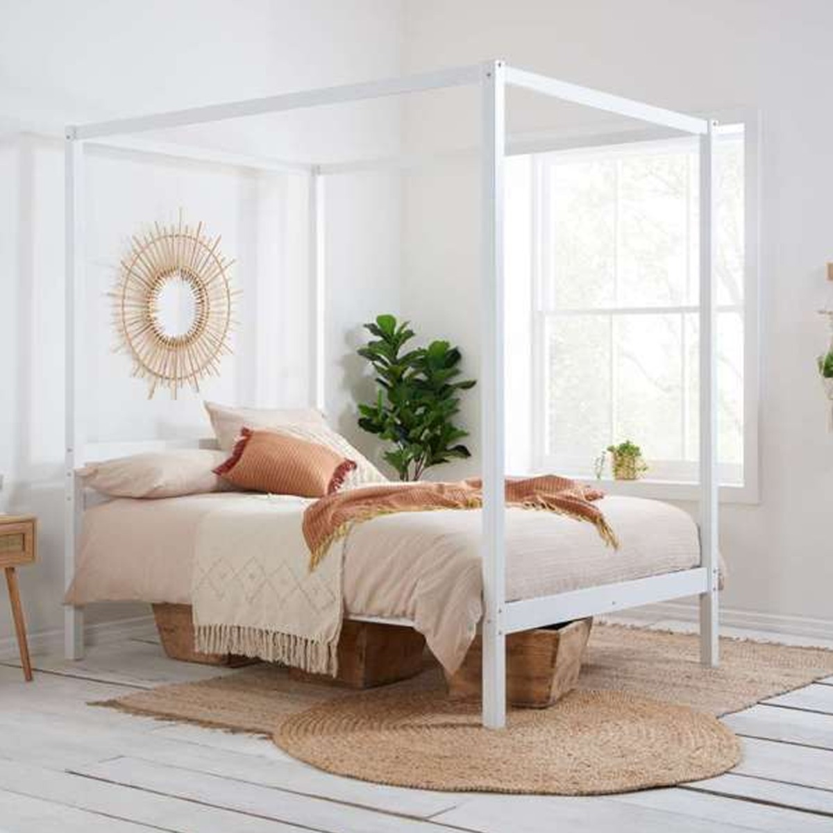 Solid Slatted Headboard White Four Poster Bed - Kingsize 5ft