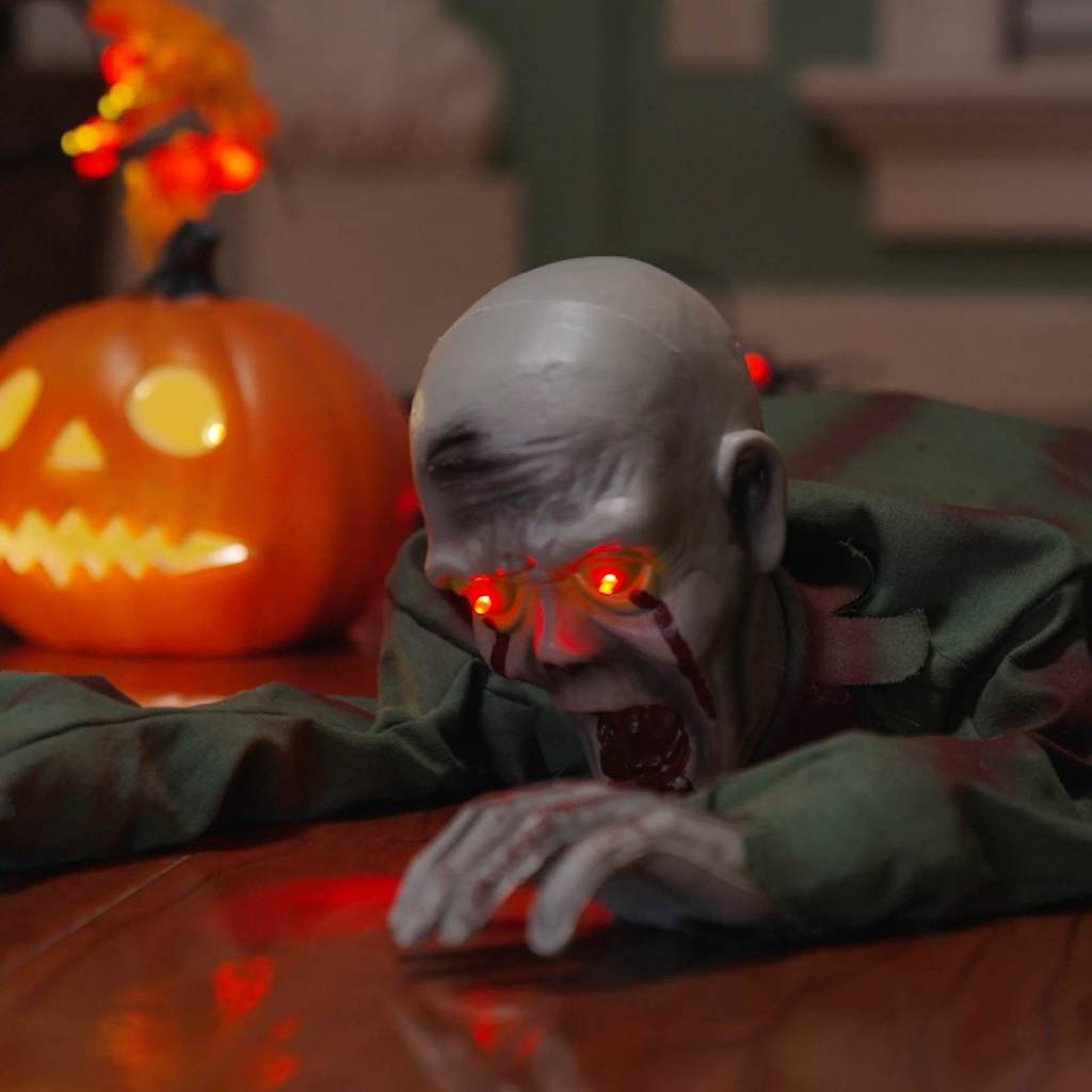 SPOOKA Halloween Zombie Decoration - Green Creepy Zombie Prop 110 x 50 x 21 cm