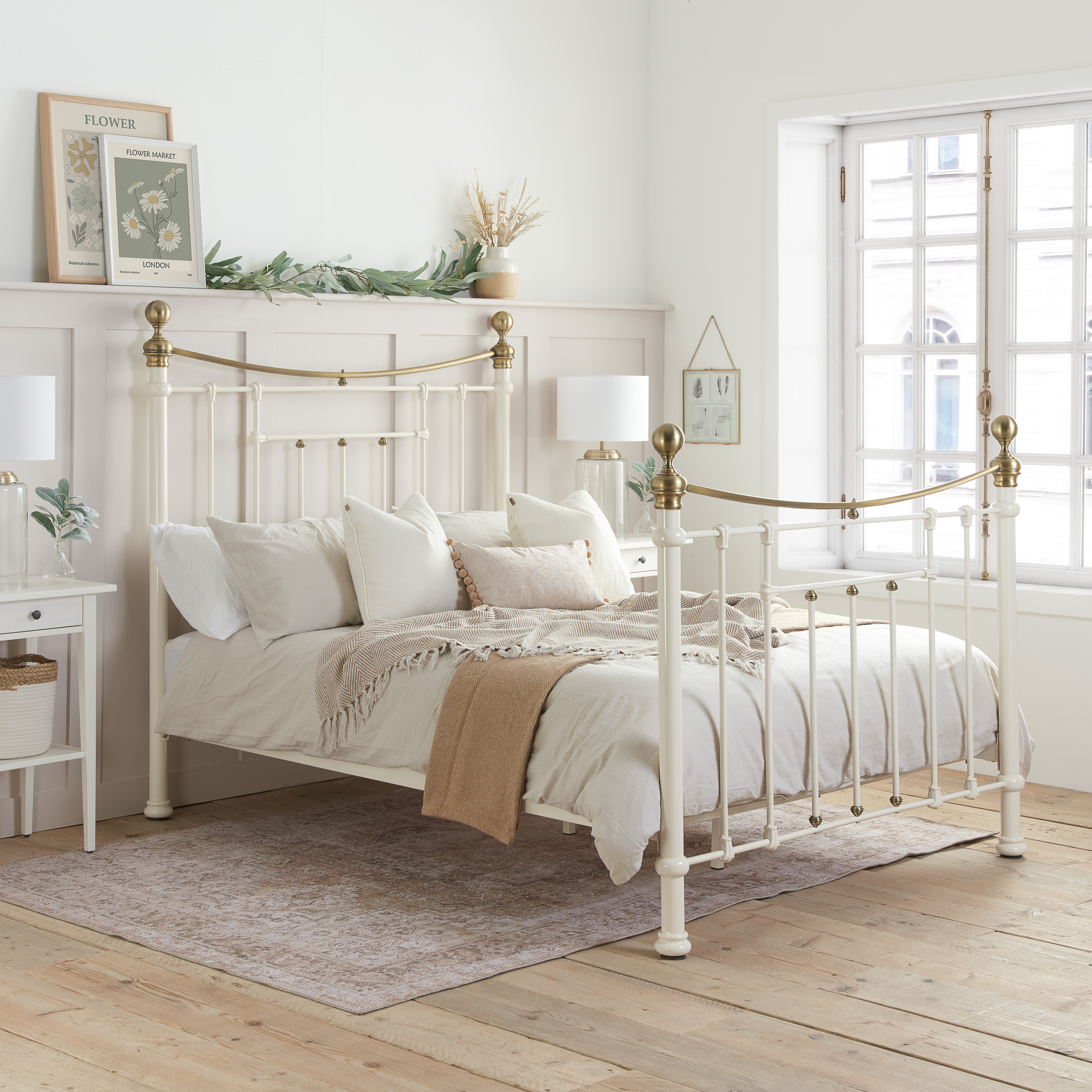 CENDARA Kingsize Metal Bedframe - Cream
