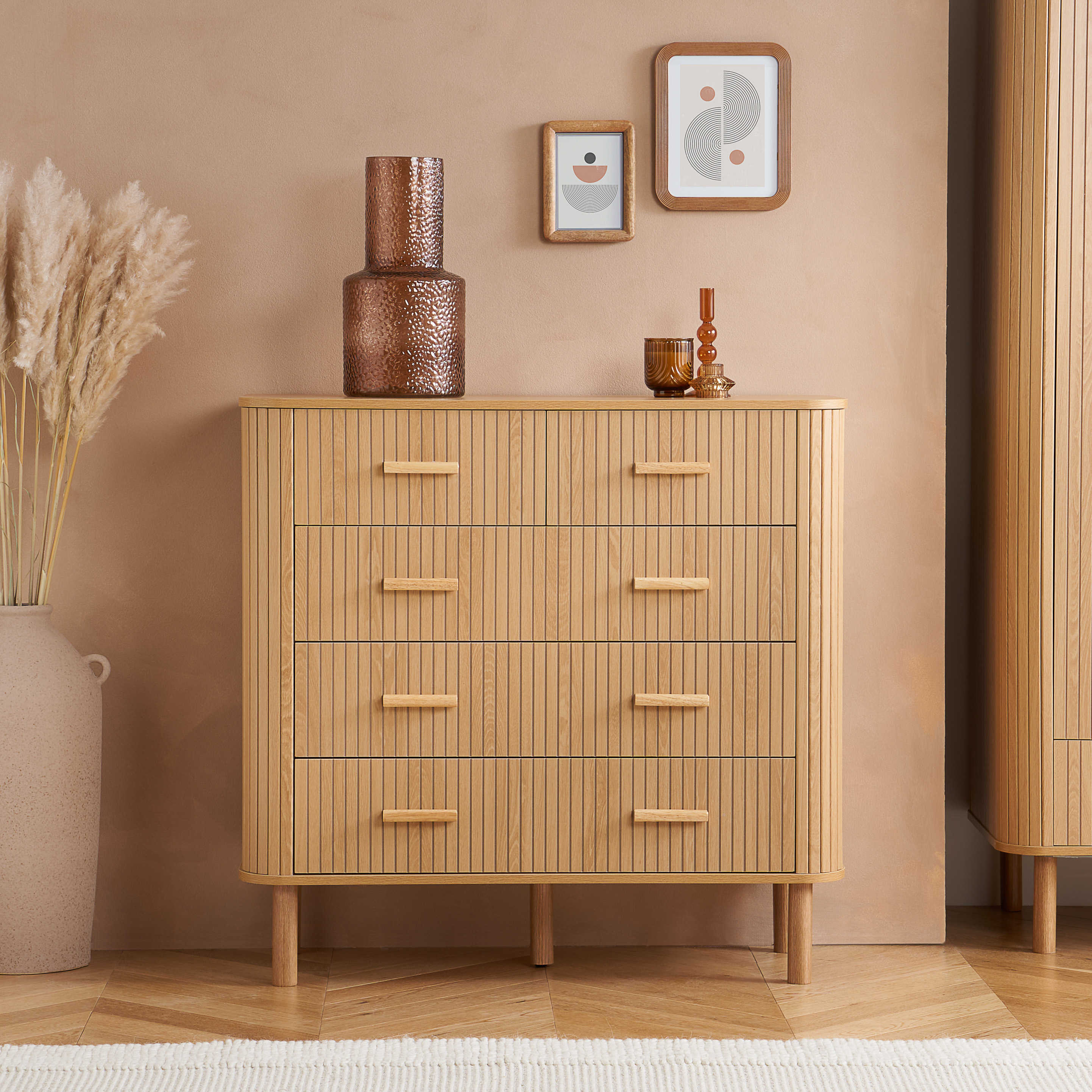 AUREN Oak Finish Chest of Drawers - Medium-sized, 5 Drawers