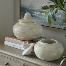 FORMA Large Pot With Lid - White