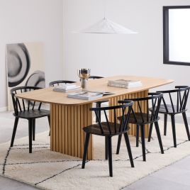 VORNICK Dining Table in Oak Included 6 Dining Chairs in Black