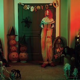 SPOOKA Halloween Scary Clown Decoration - Yellow and Blue Creepy Prop 126.5 x 180 cm