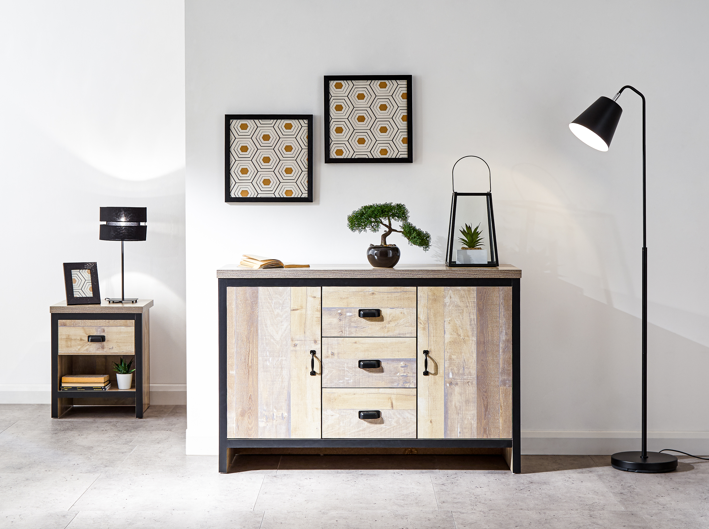 BELONA 2 Door 3 Drawer Sideboard Oak