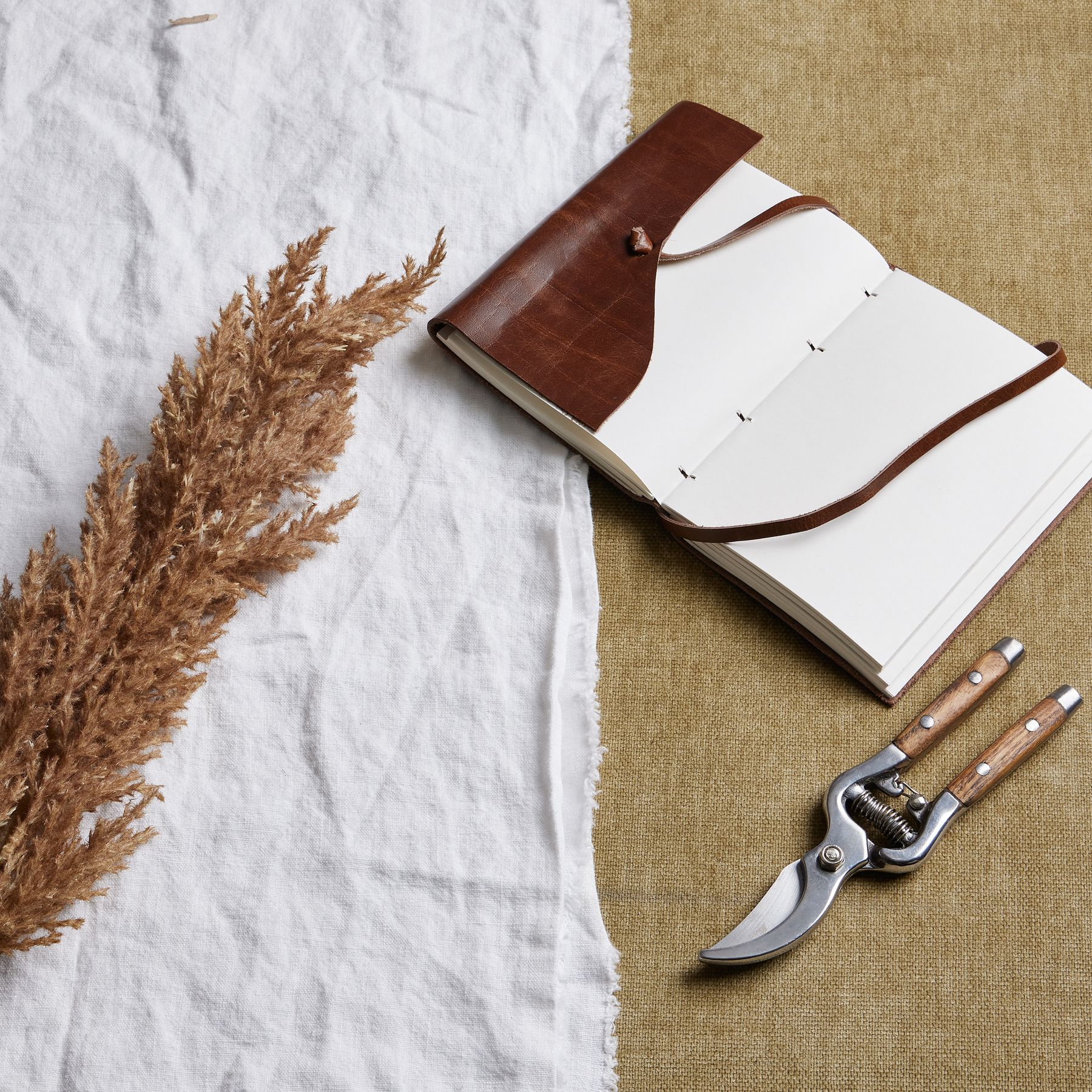 Faux Dried Pampas Grass Stem - Taupe