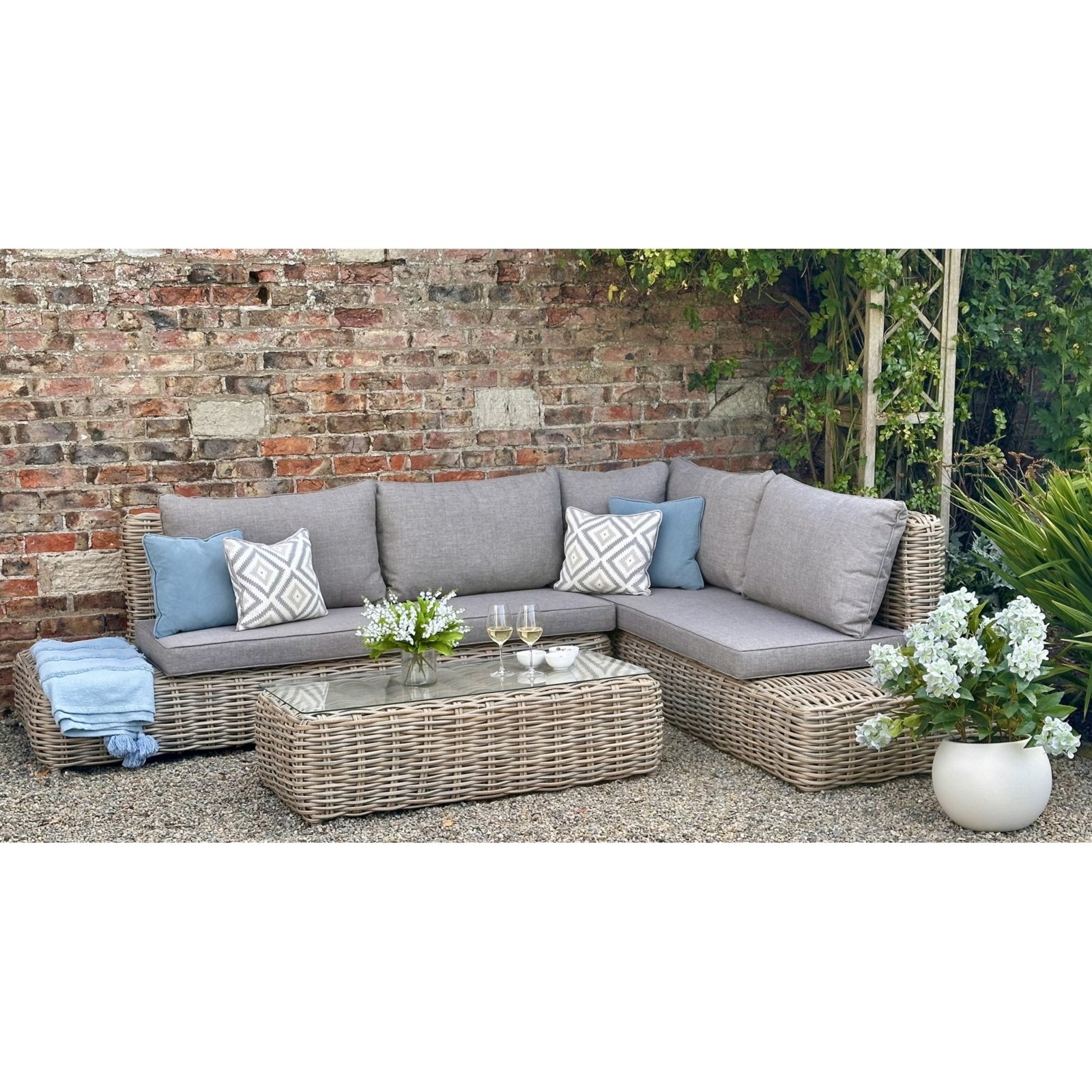 Amal Outdoor Corner Set - Large