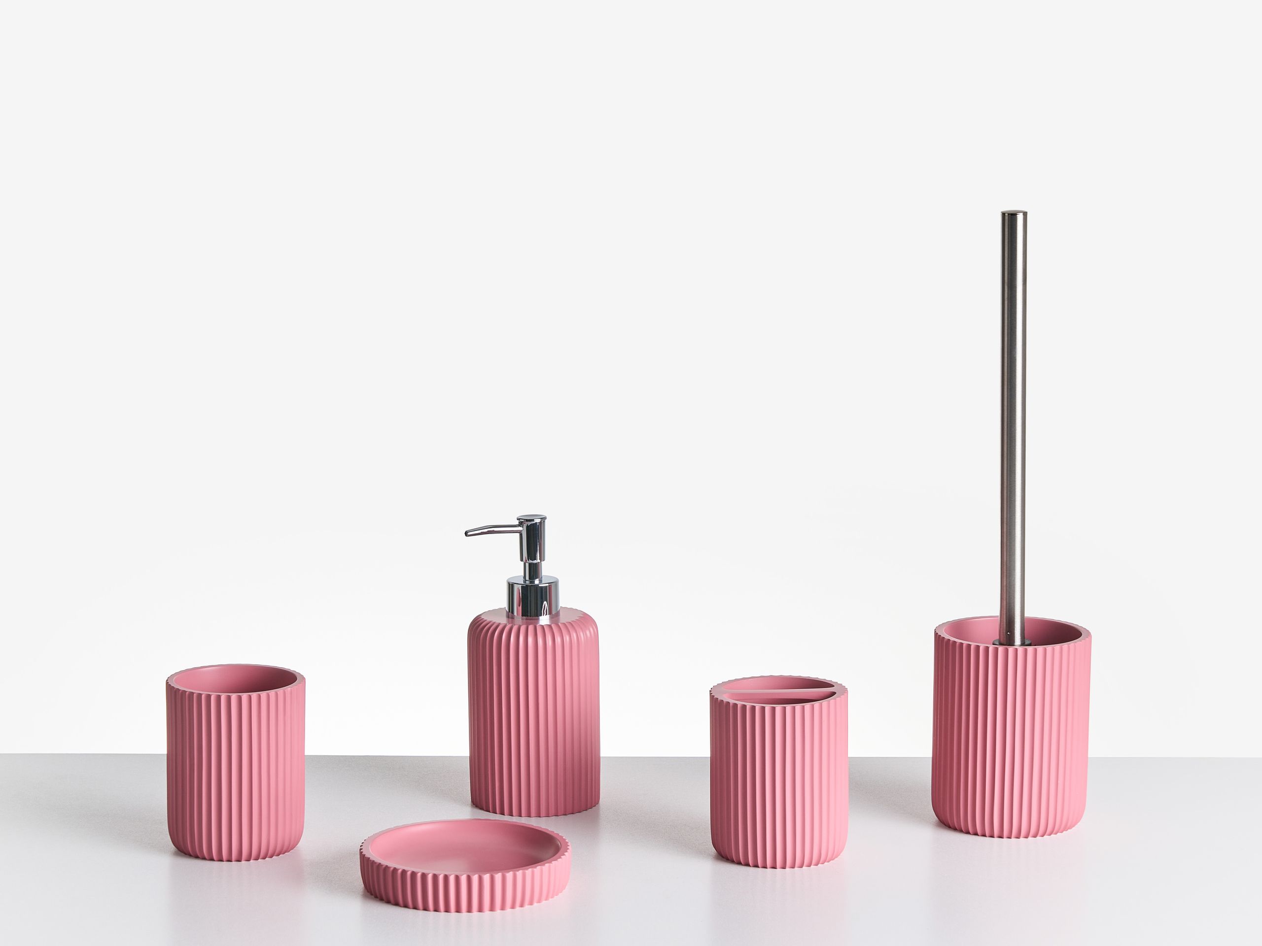 WOBURNLEIGH 5-Piece Bathroom Accessories Set - Pink