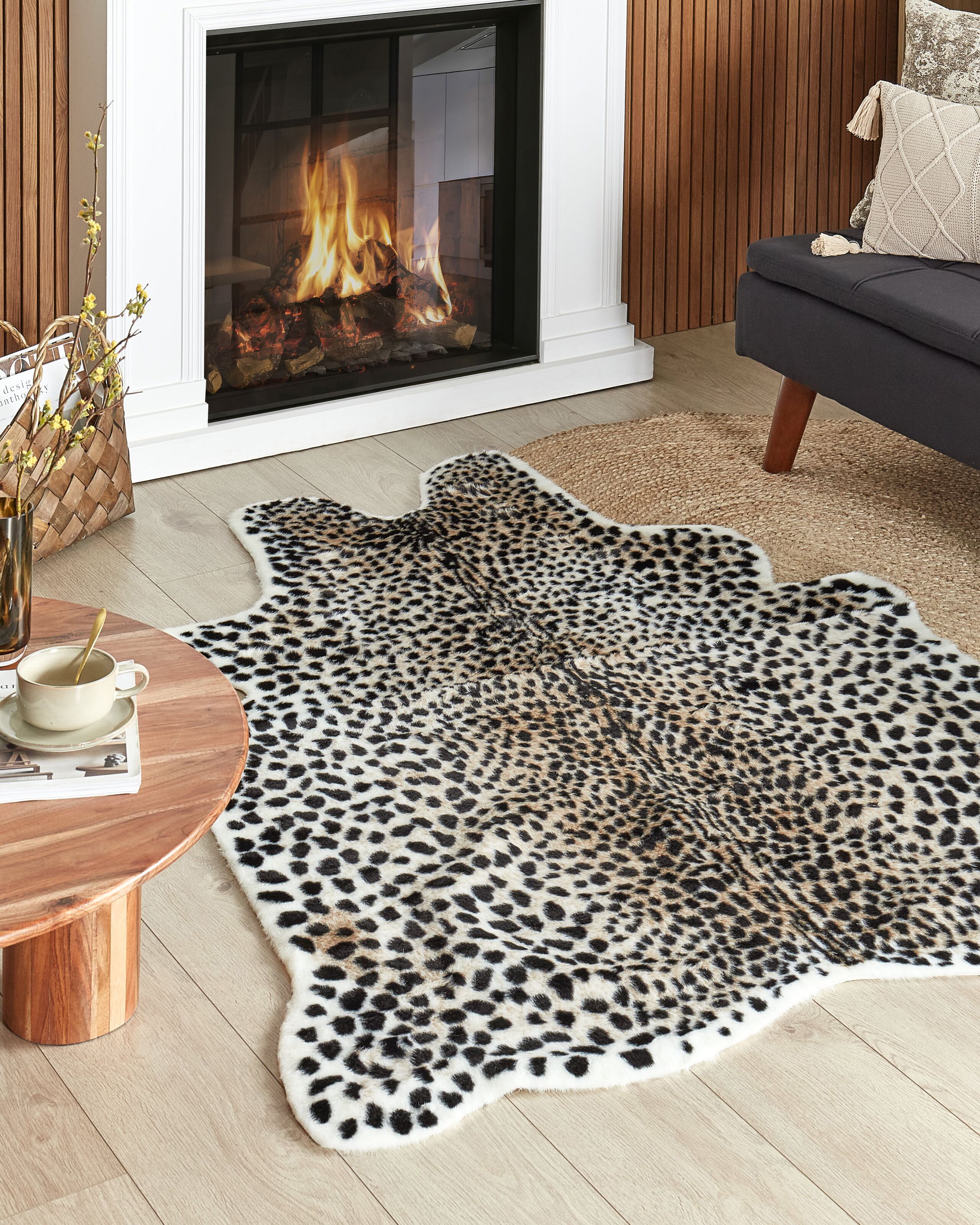 PRAVENTO Faux Fur Rug- Beige, 130cm