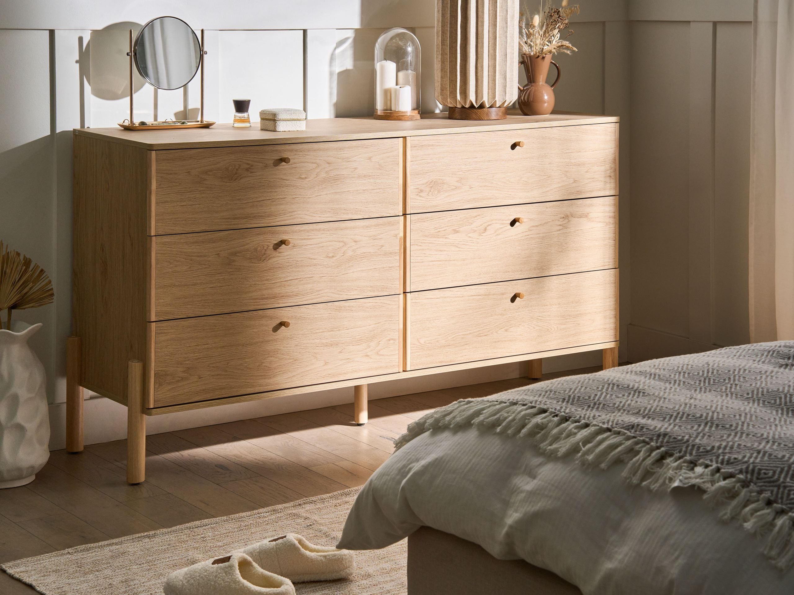 BORUXI Oak Finish Chest of Drawers - Extra Large-sized, 6 Drawers