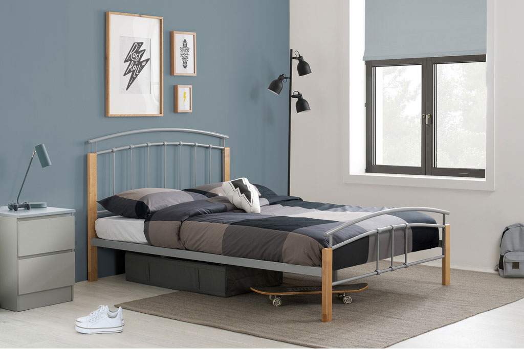 Birlea Tetras Beech and Silver Metal Bed Frame - Kingsize 5ft